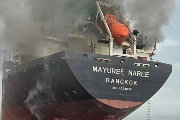 Trump Calls Naval Coalition as Iran Threatens Strait Hormuz