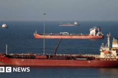 UK Drone Plan Hormuz Strait Lifts Oil Prices 3.2%