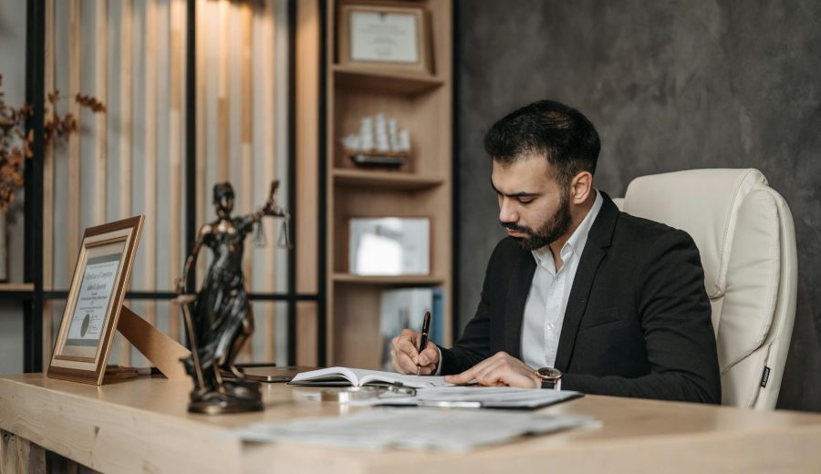 Trump Iran War: How Amateur Advisors Shaped Policy