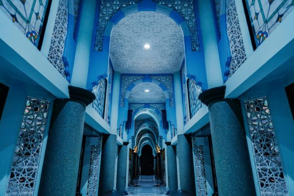 Hamas October Attack Gave Putin Ukraine Advantage