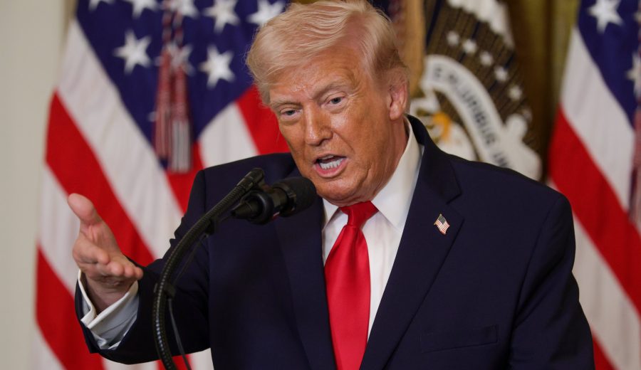 Trump Waives Shipping Law as Oil Hits $78.45