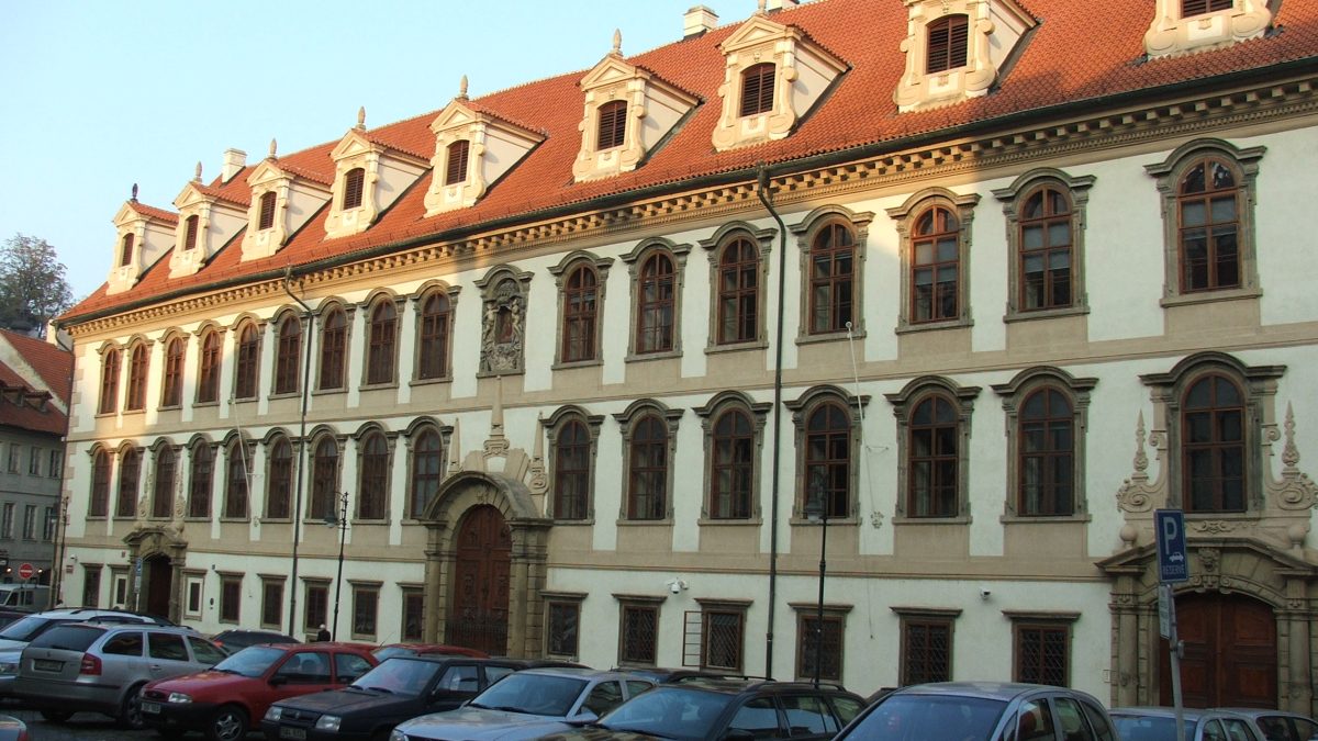 Czech Voters Rebuke Babiš’s ANO in Local Elections and Senate First Round, With 22 Senate Runoffs on 16-17 October