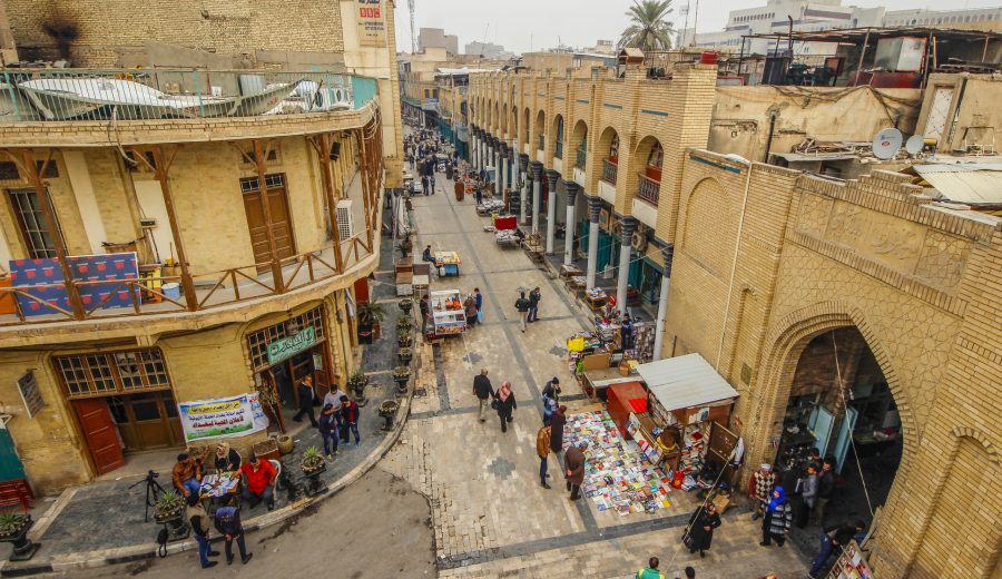 Iraq Devalues the Dinar to 1,520 per Dollar as Oil Revenue Collapses