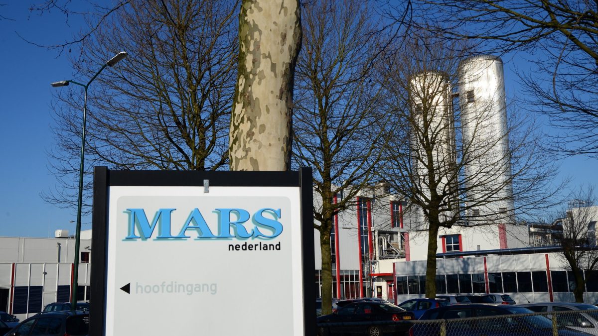 John Mars Net Worth and Biography: The Mars Inc. Chairman and Billionaire Heir