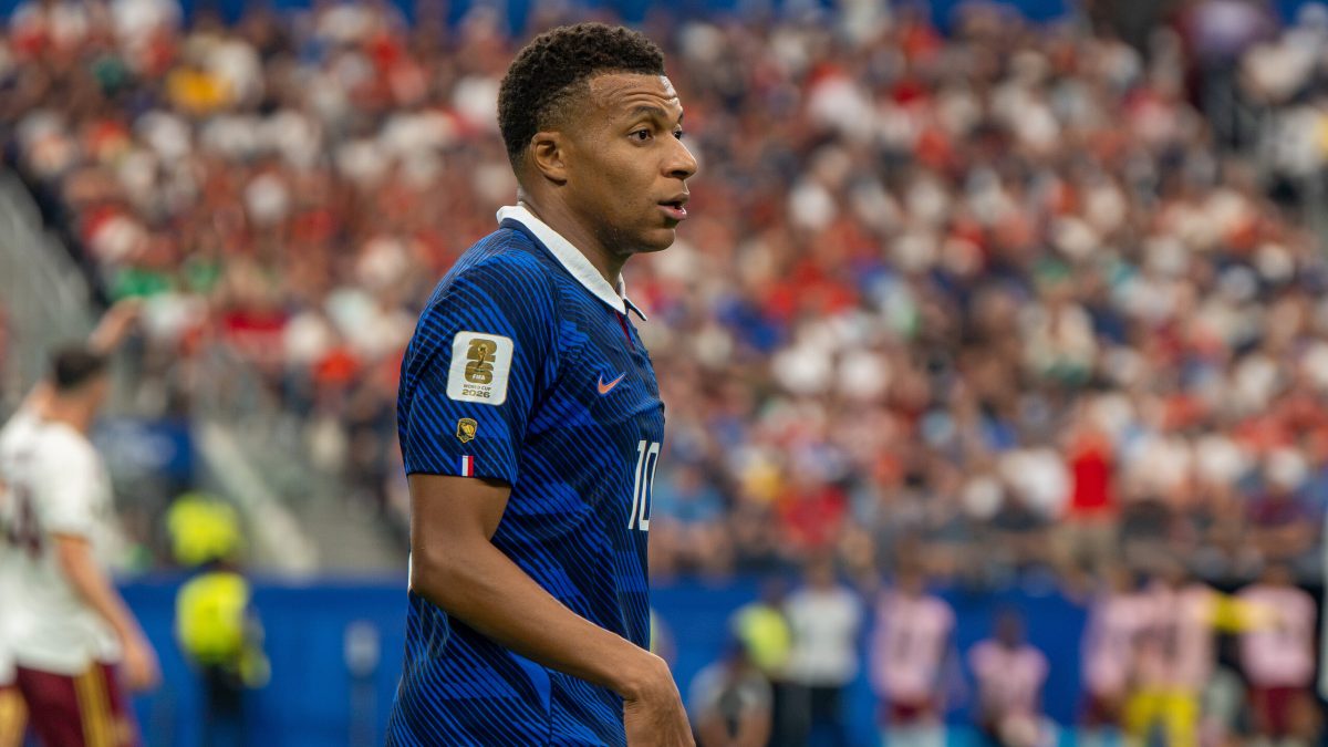Mourinho Calls Criticism of Mbappé ‘Ridiculous’ and Confirms He Will Start for Real Madrid