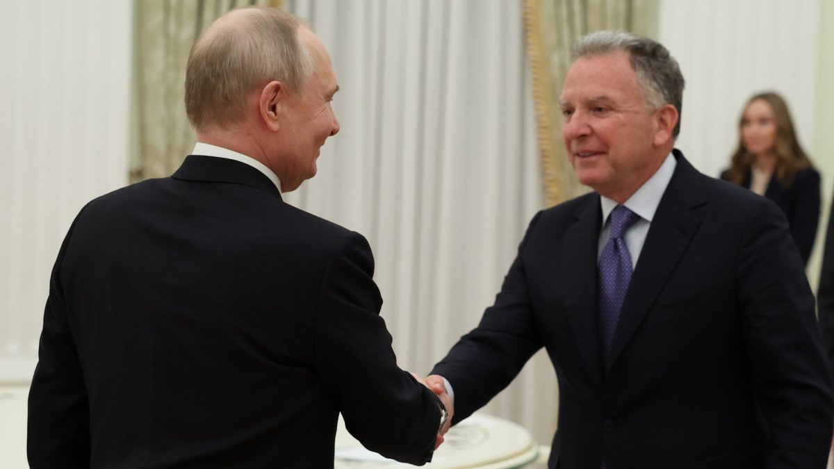 US Hosts Ukraine Talks in Miami as Putin Says Resuming Negotiations Is ‘Unlikely’