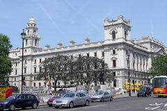 UK Autumn Budget on 28 October: Chancellor Healey Faces a Tight Squeeze With Income Tax, National Insurance and VAT Rises Ruled Out