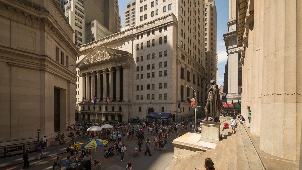 Wall Street Has Its Worst Day Since July as Hot Inflation Data Hits AI Stocks: S&P 500 Falls 1.1%, Nasdaq 1.9%